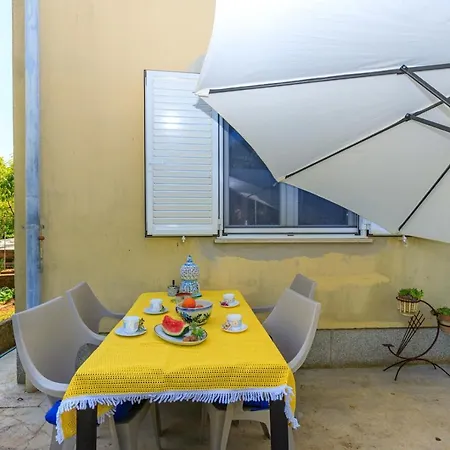 Apartment Vivi With Terrace Labin (Istria)