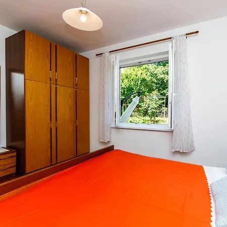 Apartment Vivi With Terrace Labin (Istria)